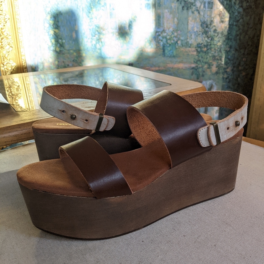 Cooperative Piper Platform Sandals - size 39